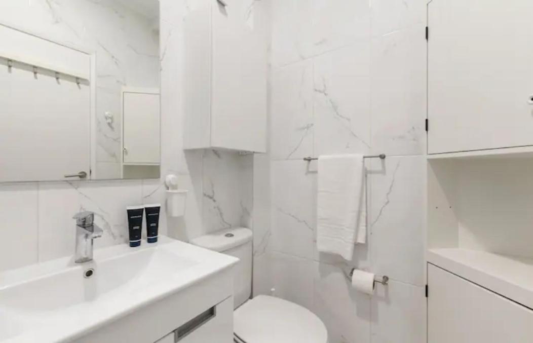 Beautiful 1 Bedroom Near Benfica Appartement Lissabon