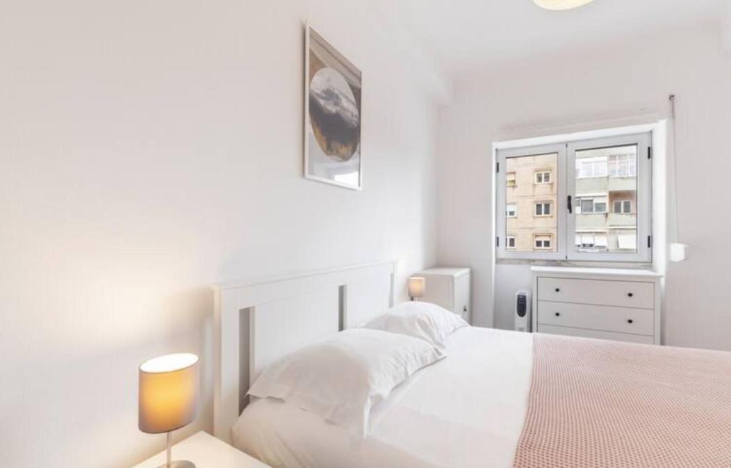 Beautiful One Bedroom Near Benfica Lisboa