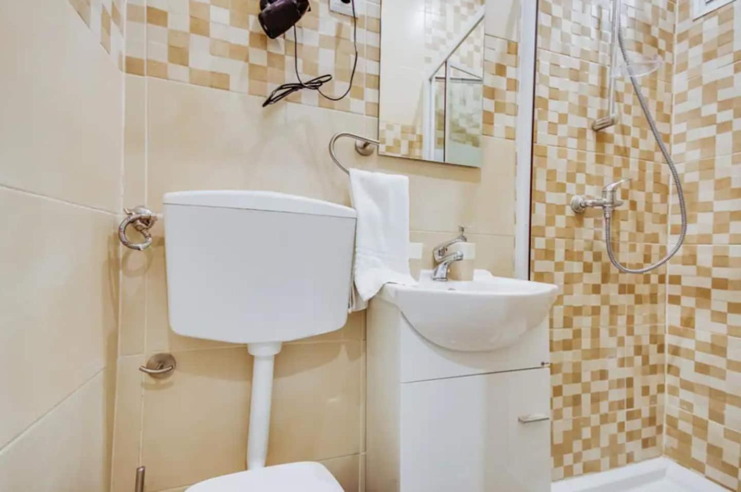 3 Bedroom In Baixa With River View Lissabon