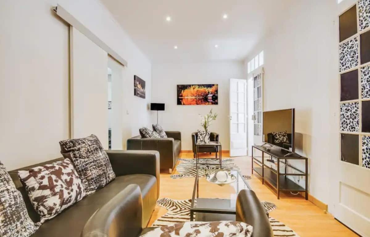 3 Bedroom In Baixa With River View Appartement Lissabon