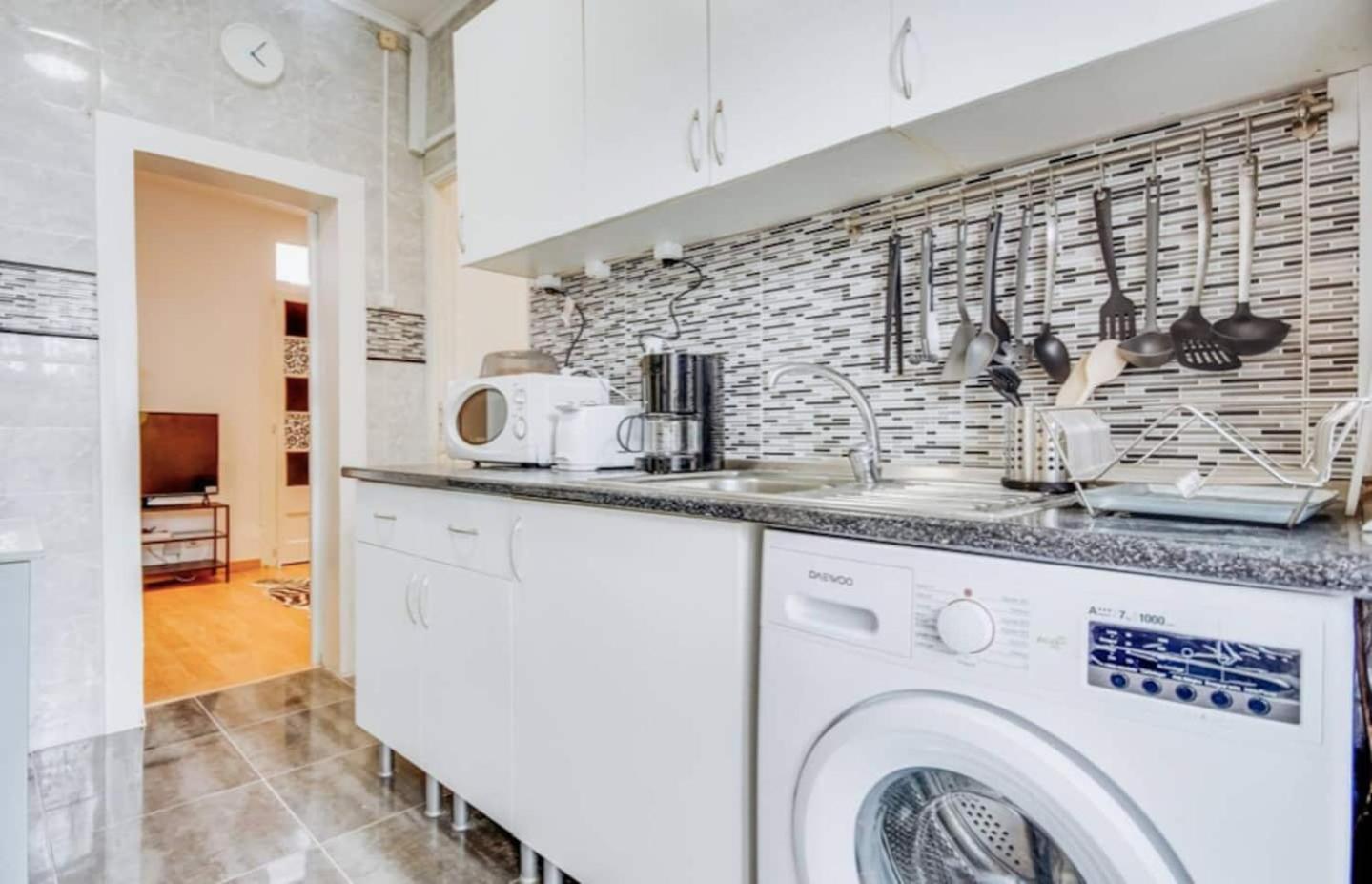 3 Bedroom In Baixa With River View *