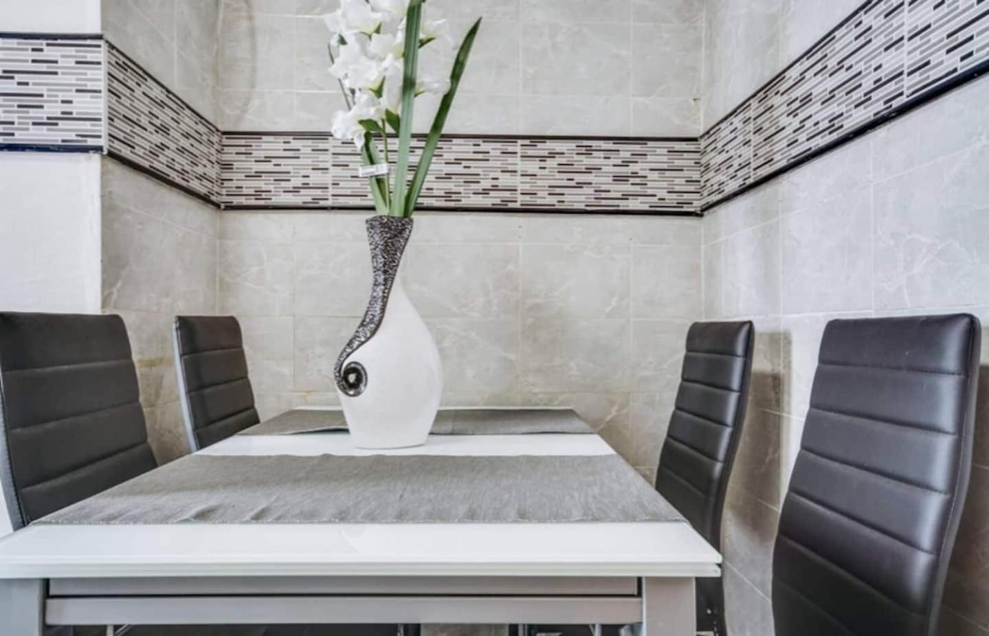 3 Bedroom In Baixa With River View * Lissabon