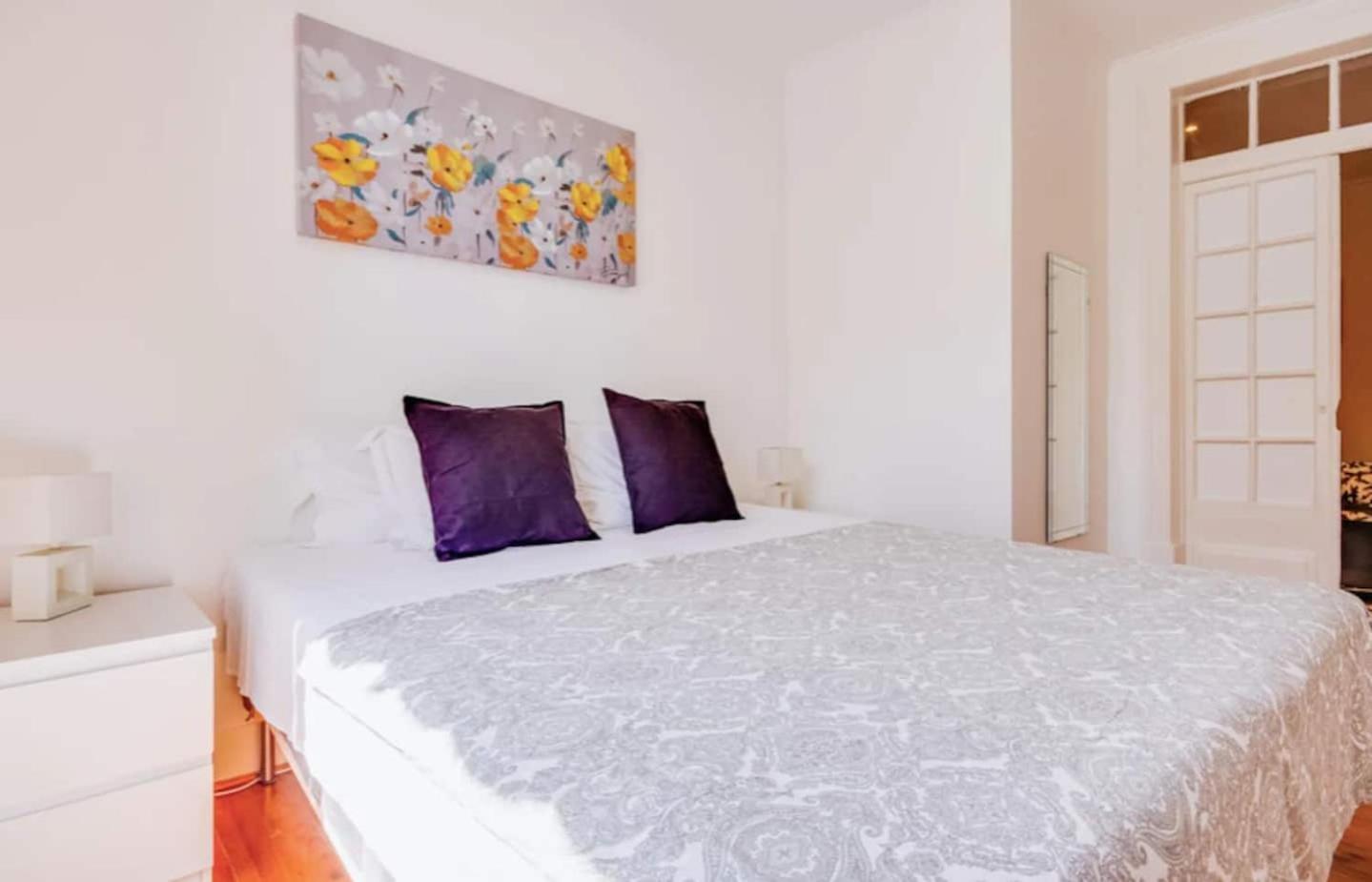 3 Bedroom In Baixa With River View Appartement Lissabon