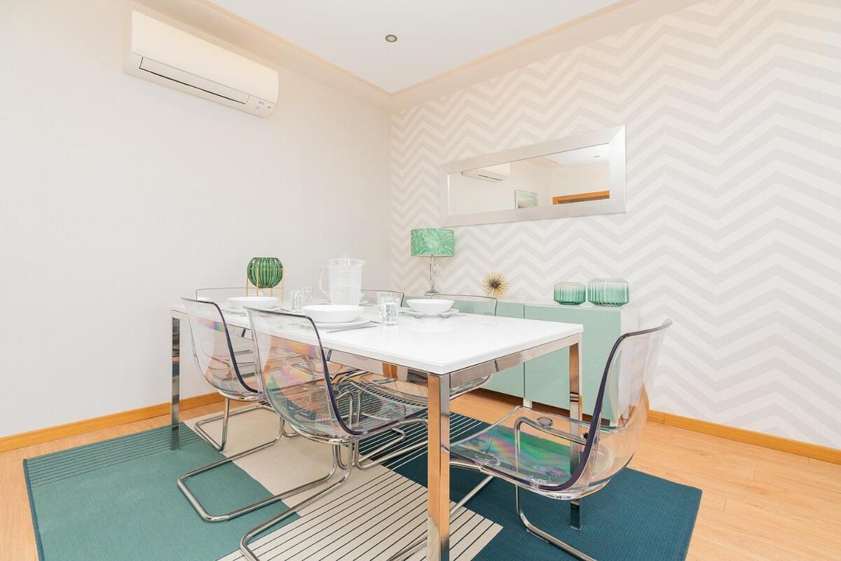 Modern Deco With Balcony Appartement *