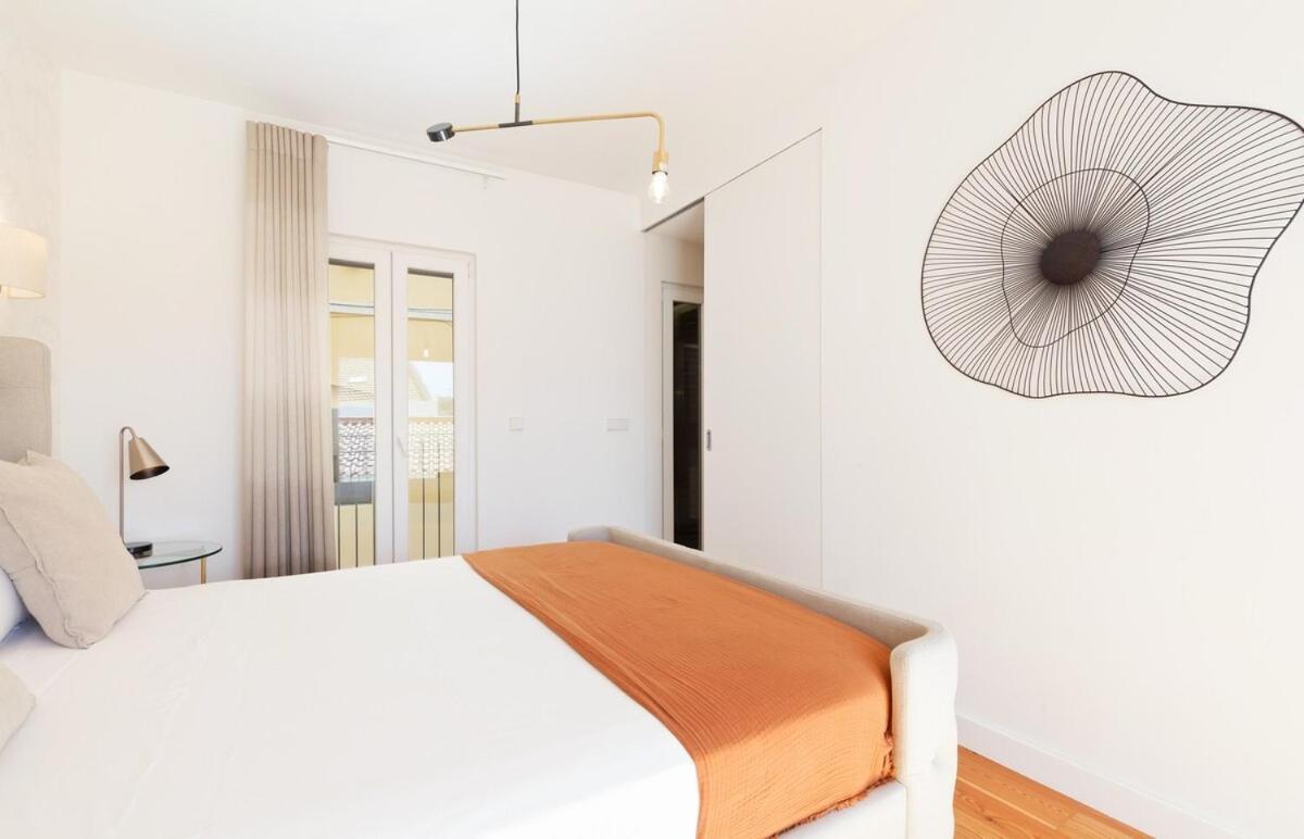 Estalagem Bright 2 Bedroom With Parking In *