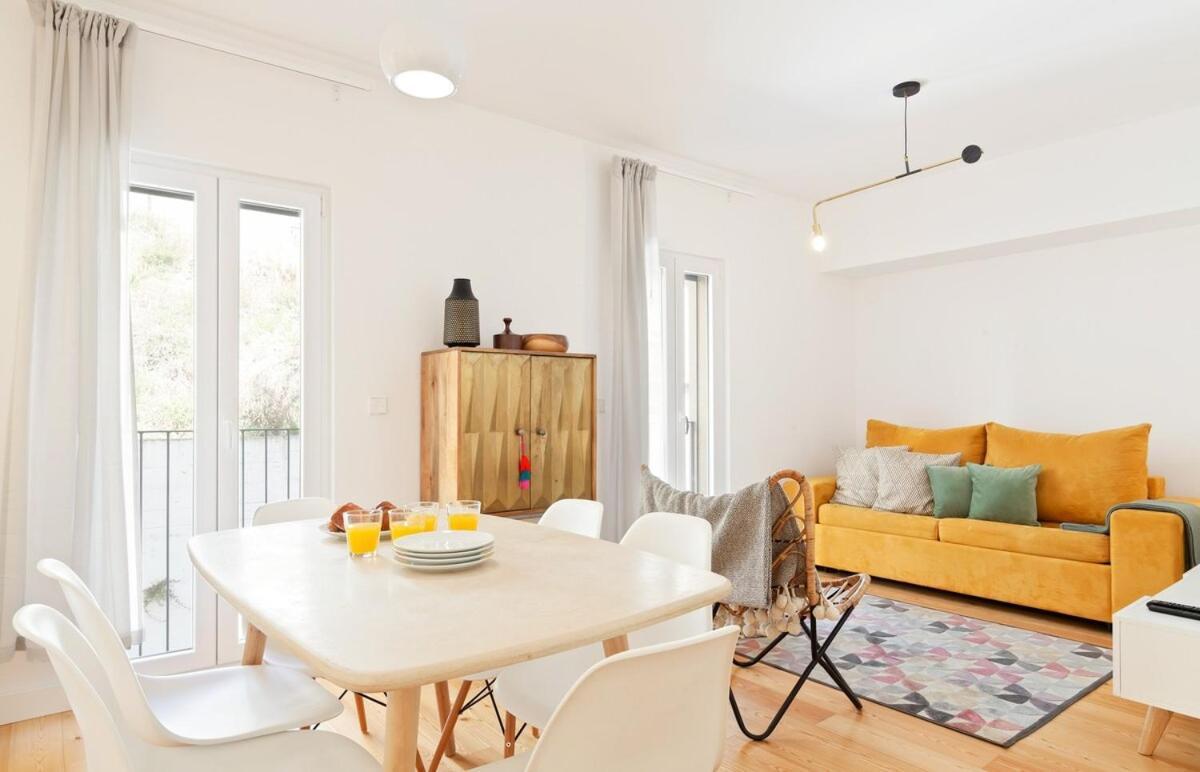 Bright 2 Bedroom With Parking In Estalagem Lisboa