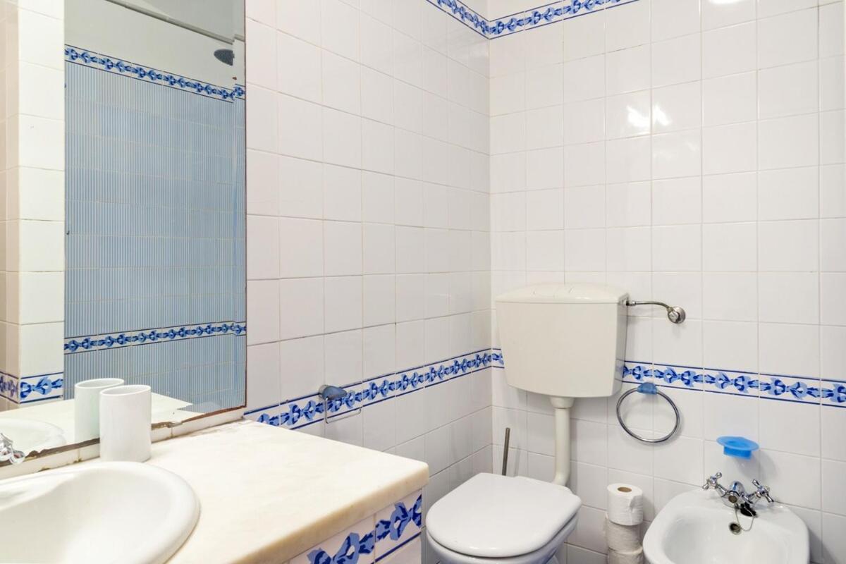 Lovely 2 Bedroom With Terrace In Cascais *