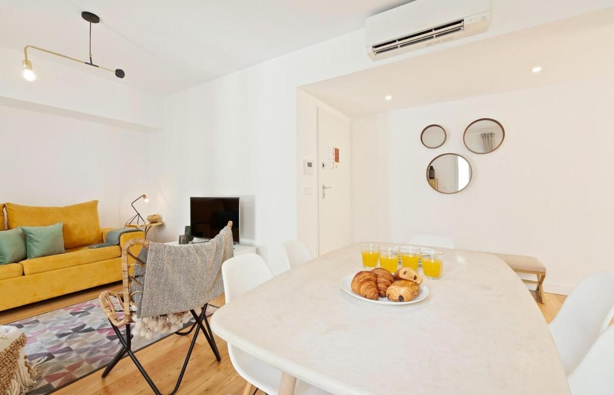Estalagem Bright 2 Bedroom With Parking In