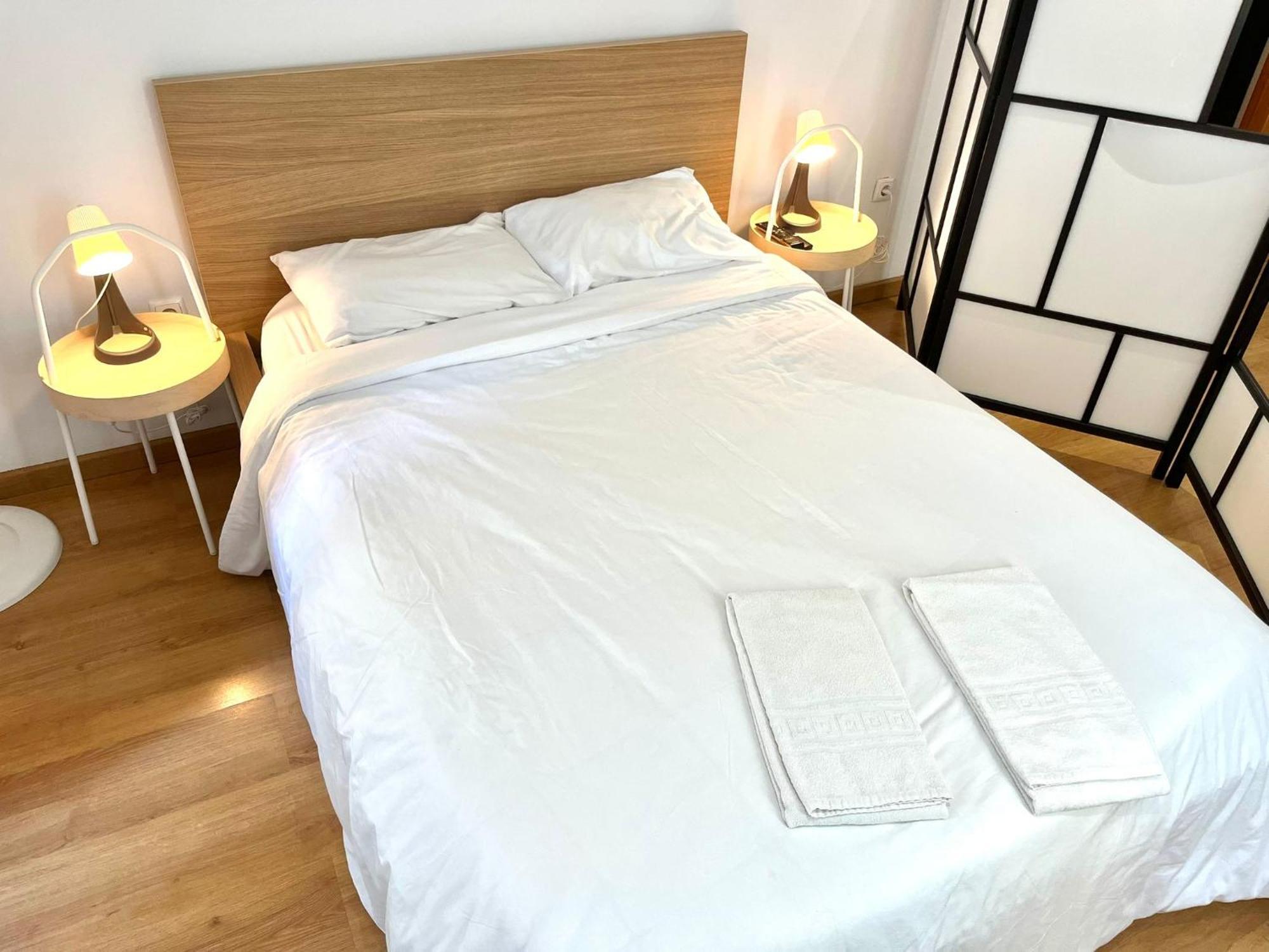 2 Bedroom - Bairro Alto Appartement