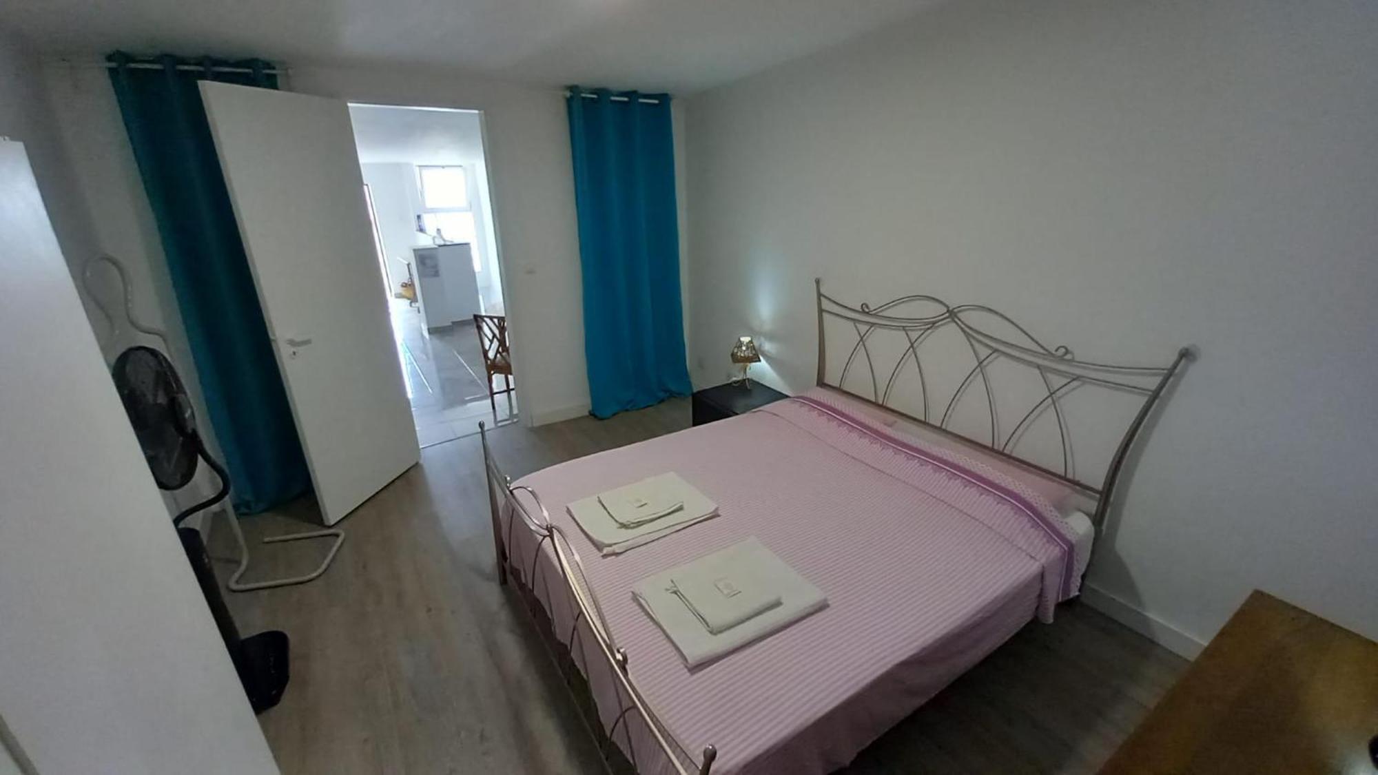 Séjour chez l'habitant Alvito - Comfortable With Private Bathroom *
