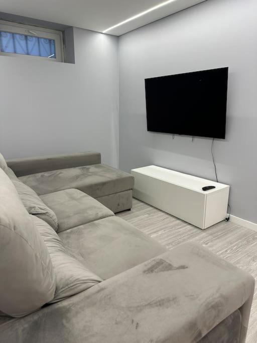 Duplex Com Jacuzzi Em Olival Basto Lisboa