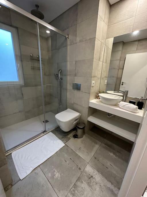 Duplex Com Jacuzzi Em Olival Basto *