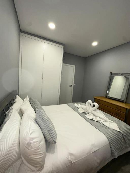 Duplex Com Jacuzzi Em Olival Basto Appartement