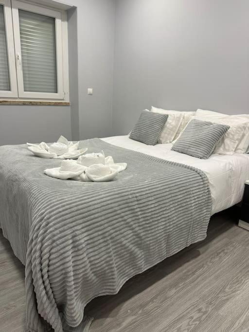 Appartement Duplex Com Jacuzzi Em Olival Basto *