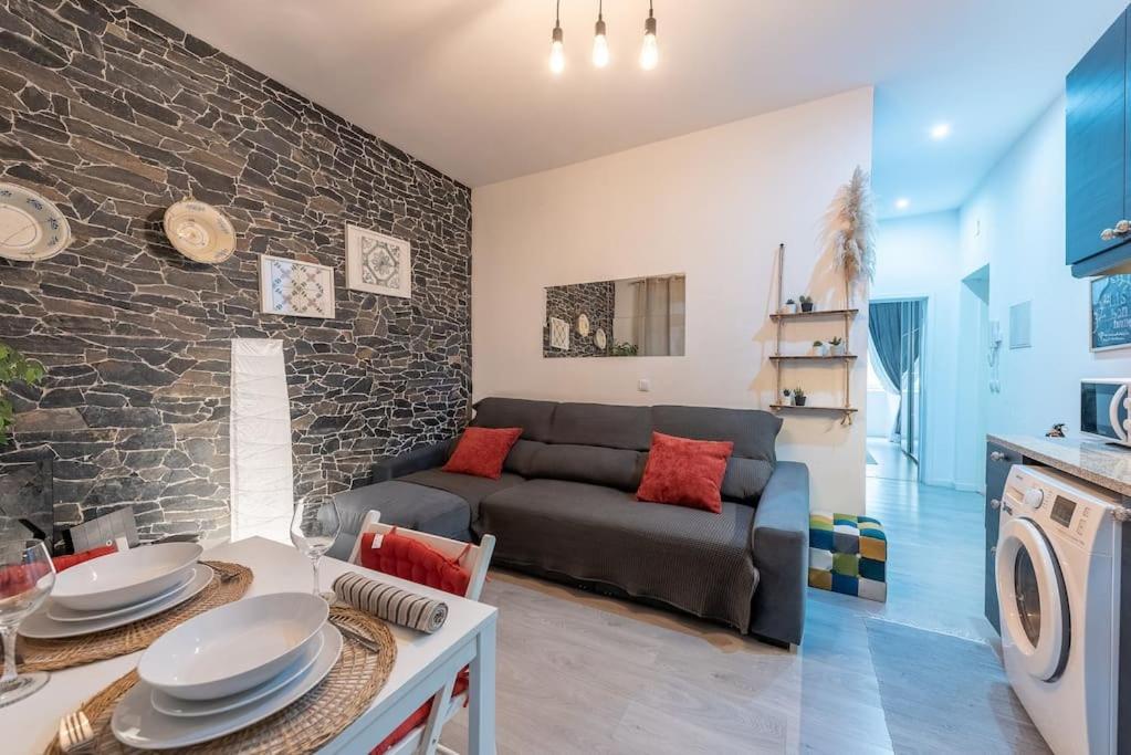 Modern Rustic In Graca Appartement Lissabon