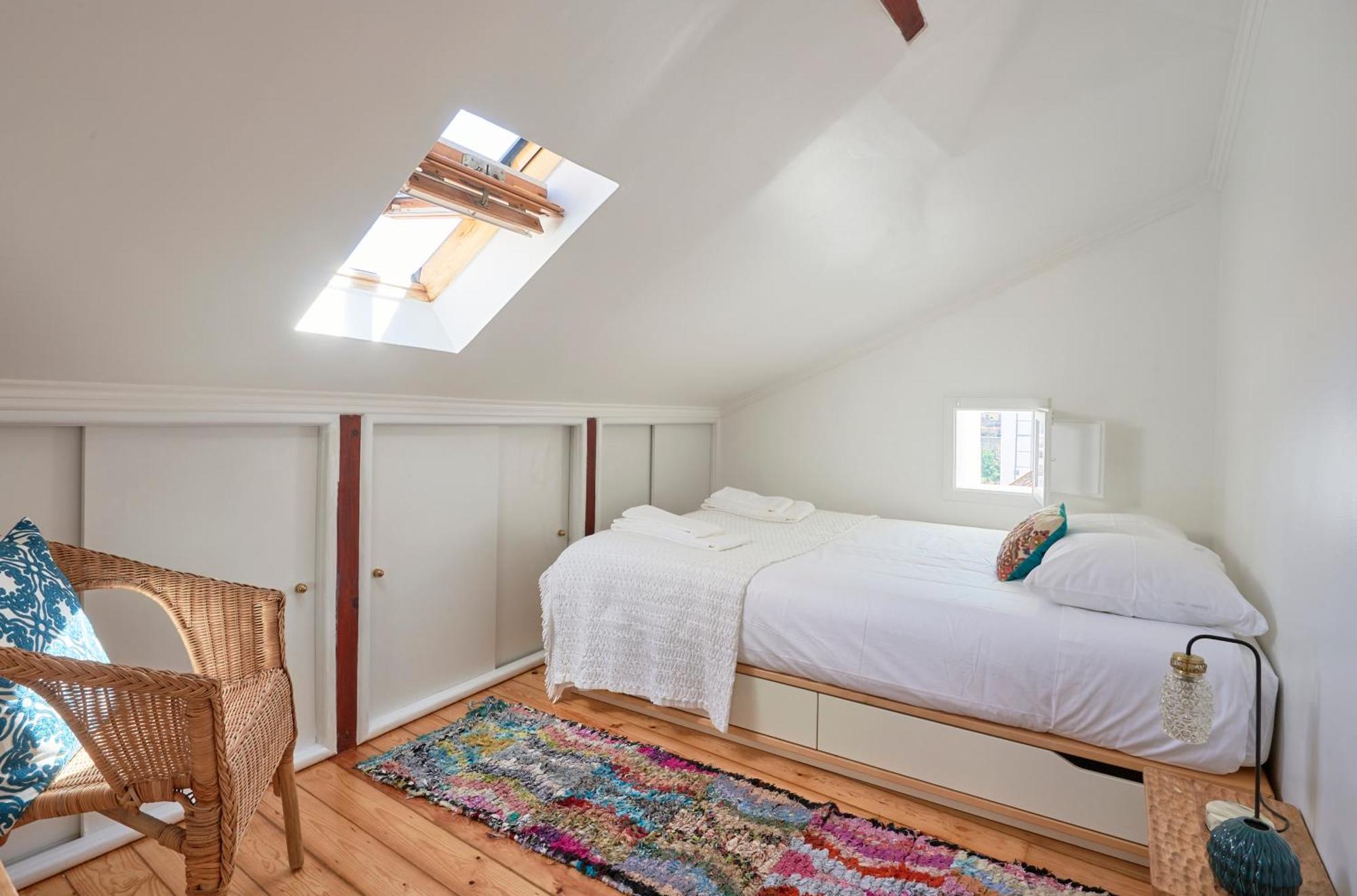 Central, Comfy And Light-filled Apt, By Timecooler * Lisboa