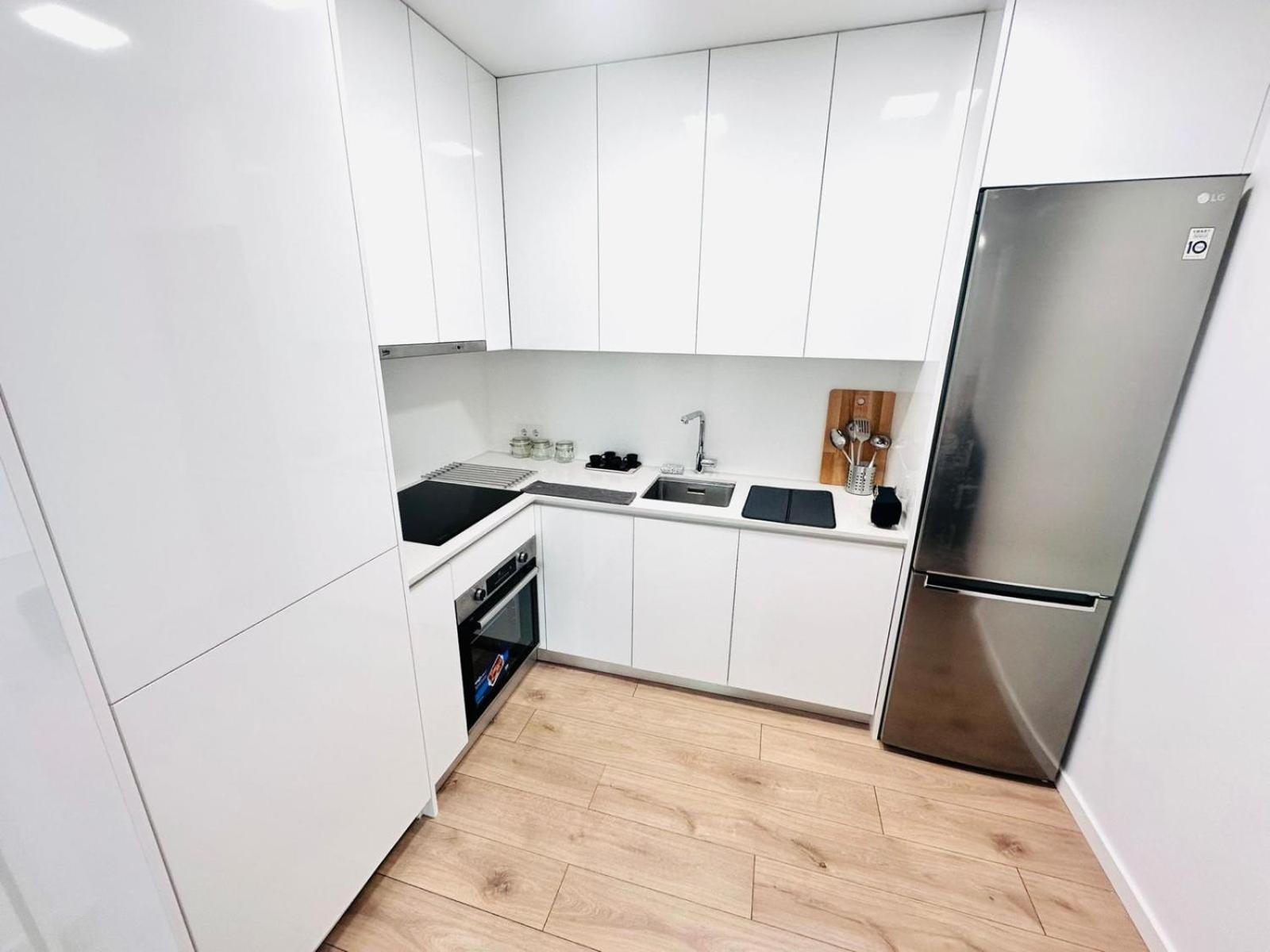 Center 3 Bedroom Flat Next To Avenida Almirante Reis * Lissabon