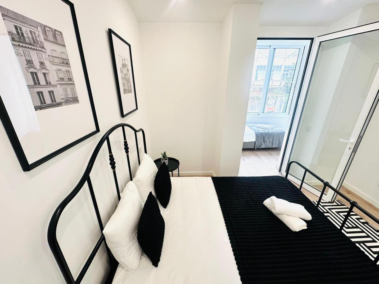 Apartment Center 3 Bedroom Flat Next To Avenida Almirante Reis *