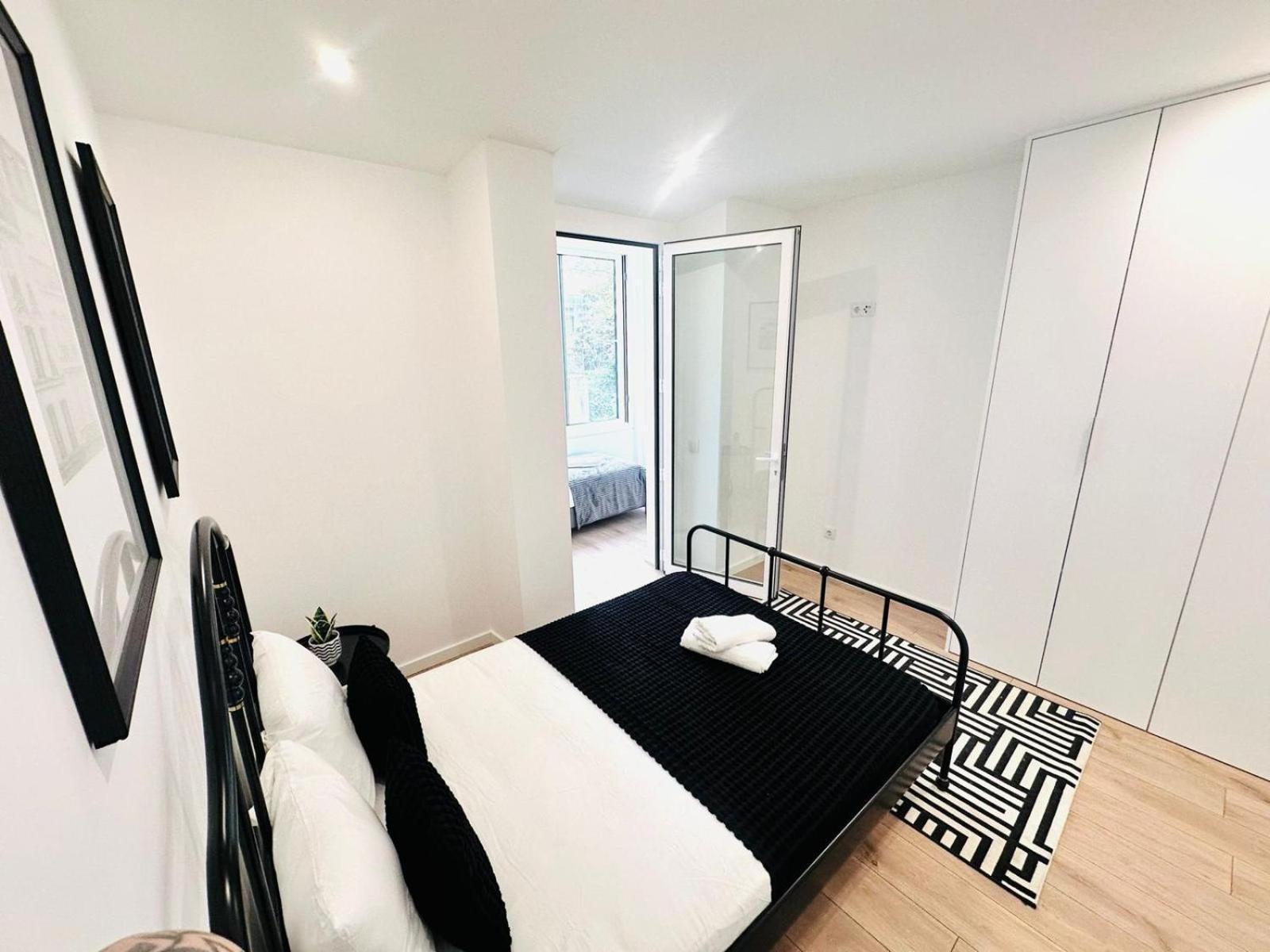 Center 3 Bedroom Flat Next To Avenida Almirante Reis *