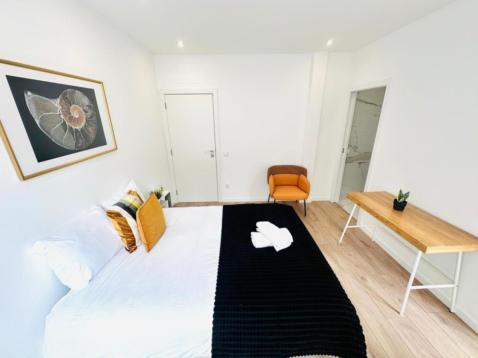 Center 3 Bedroom Flat Next To Avenida Almirante Reis