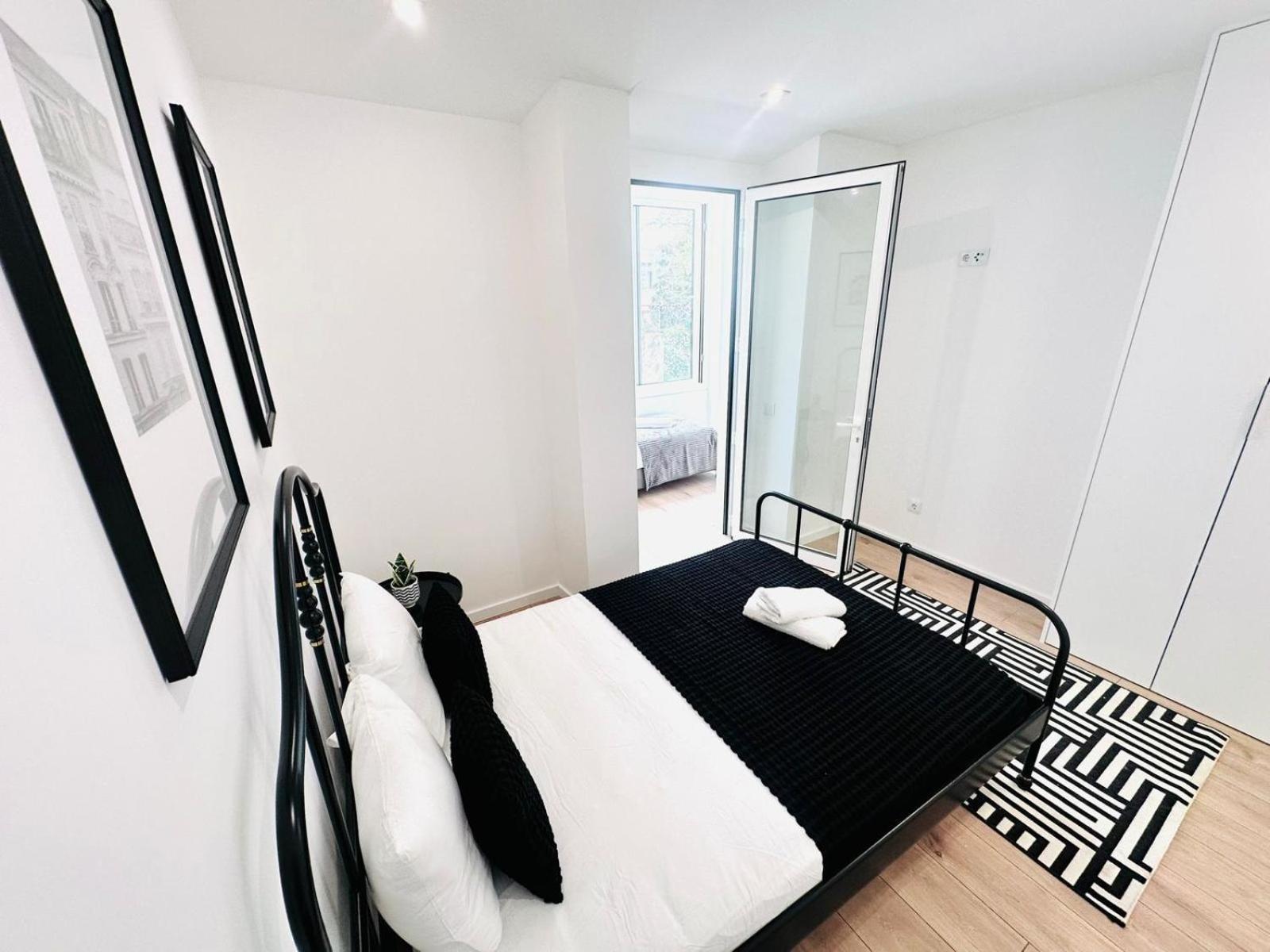 Apartment Center 3 Bedroom Flat Next To Avenida Almirante Reis