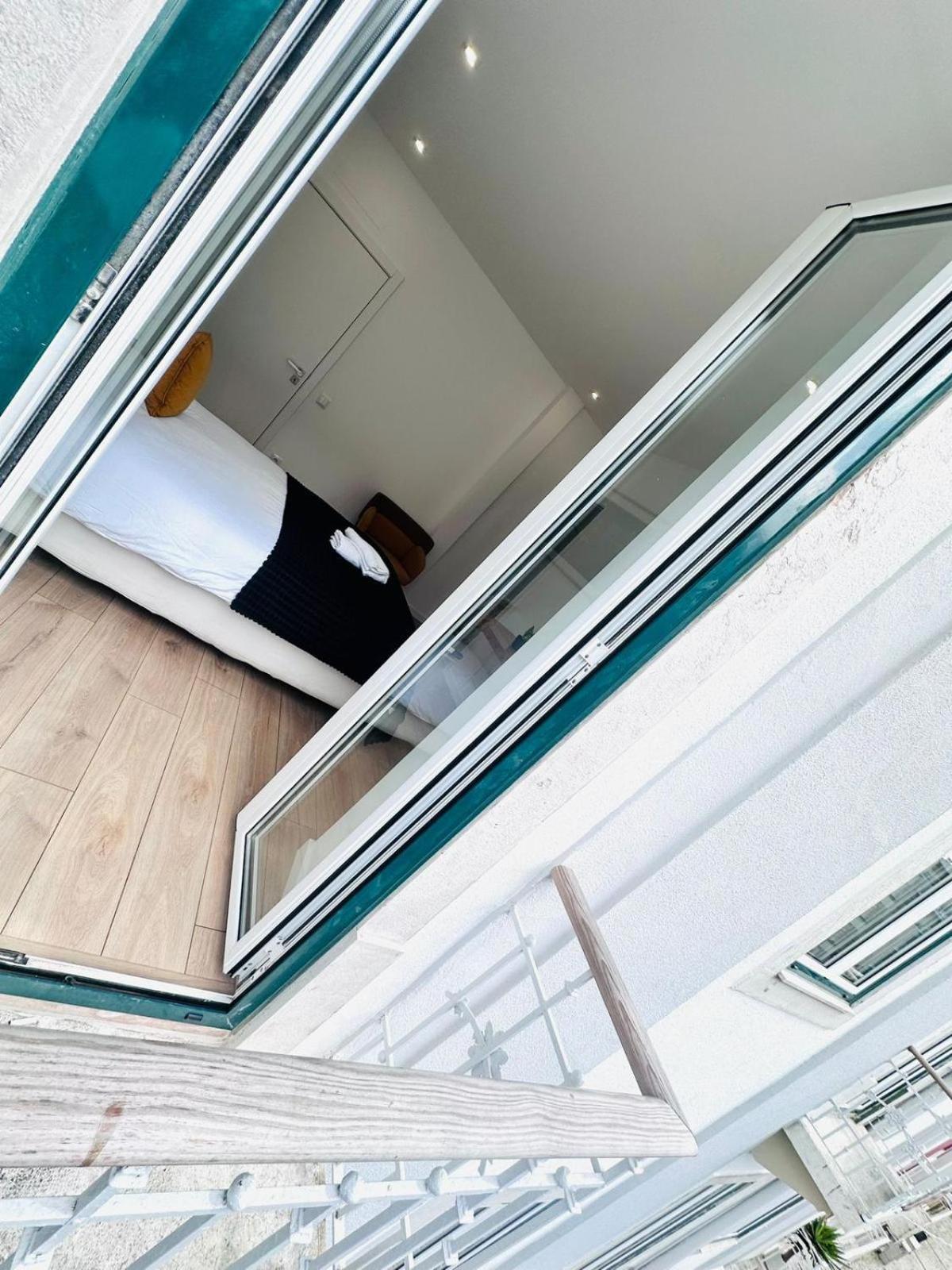 Center 3 Bedroom Flat Next To Avenida Almirante Reis Lisbon