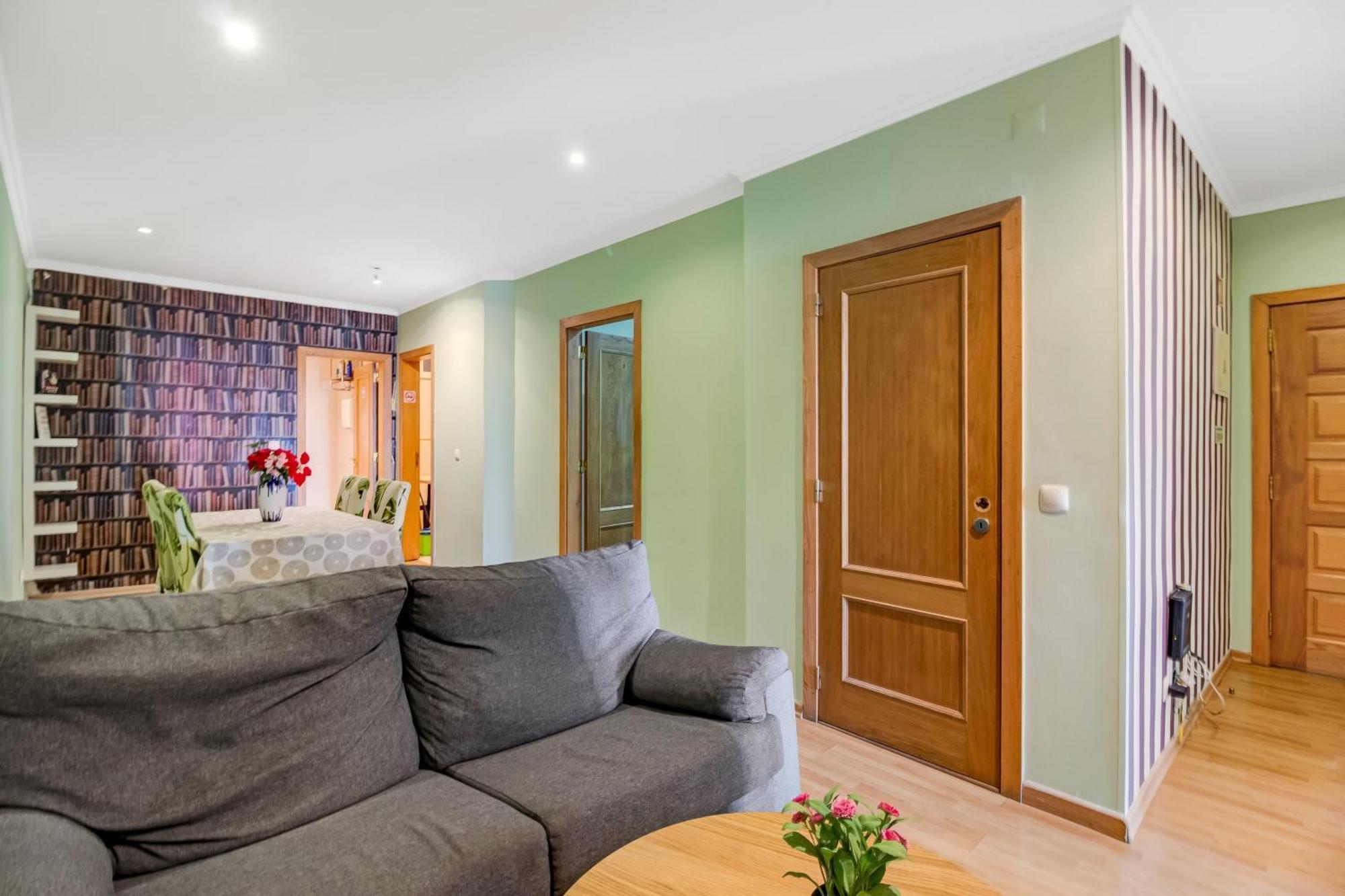 Apartment Spacious In Lisbon's Historic Centre 65 M² Parking *