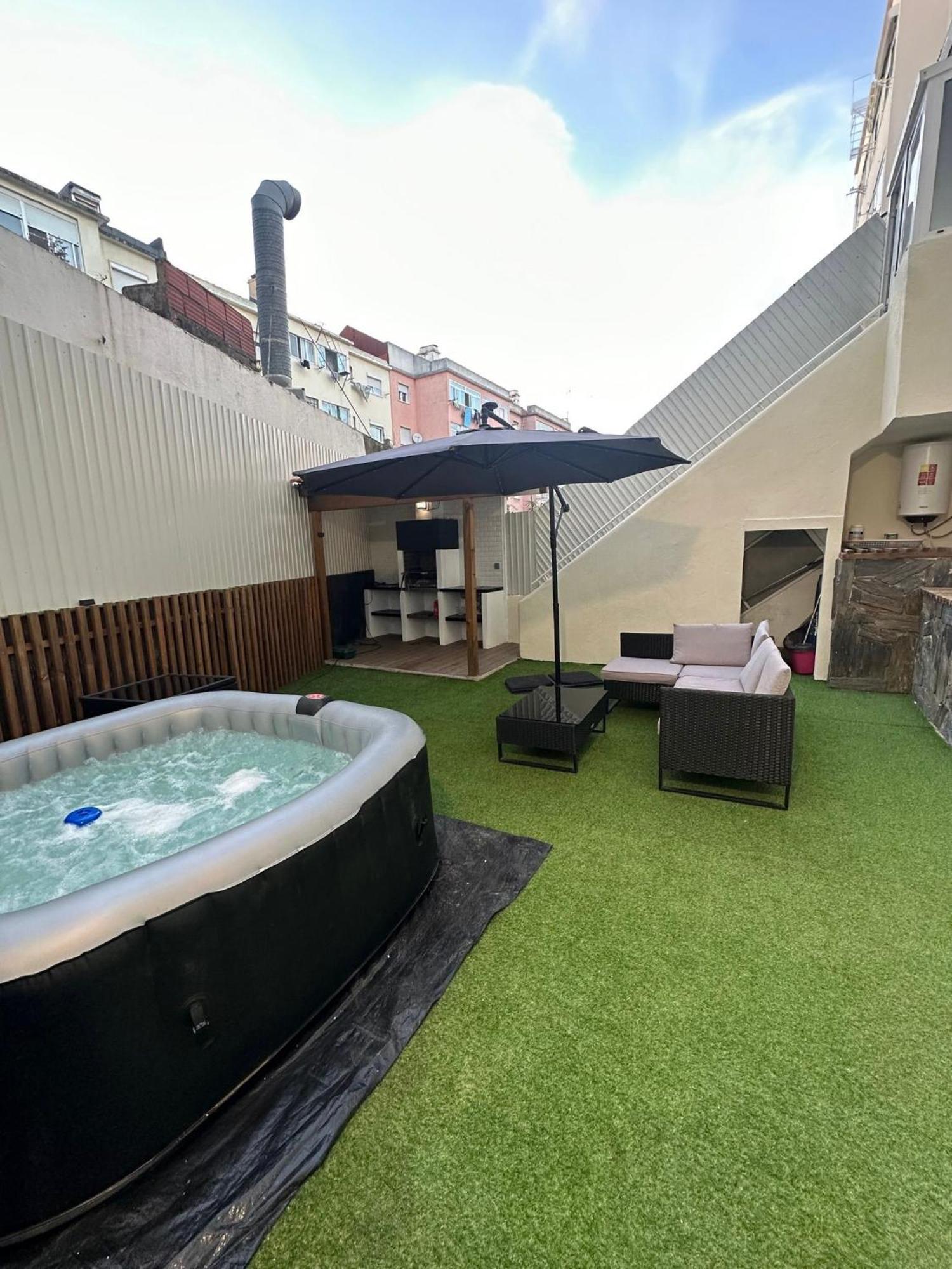 Duplex Com Jacuzzi Em Olival Basto *