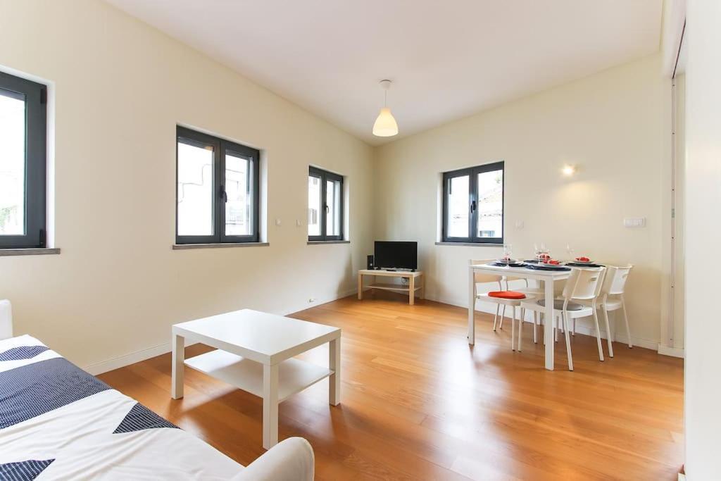 Modern Graca 1 * Lisbon