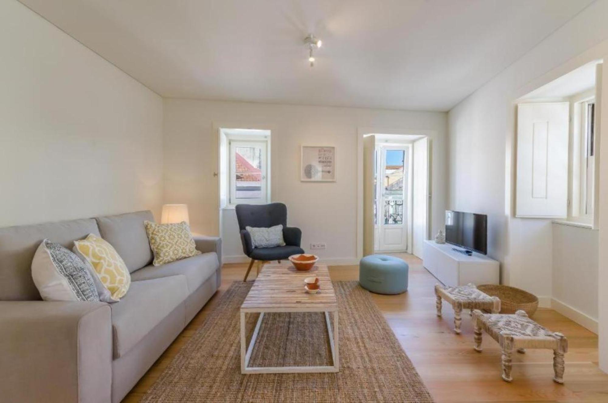 Casas D'mouraria Apartment *