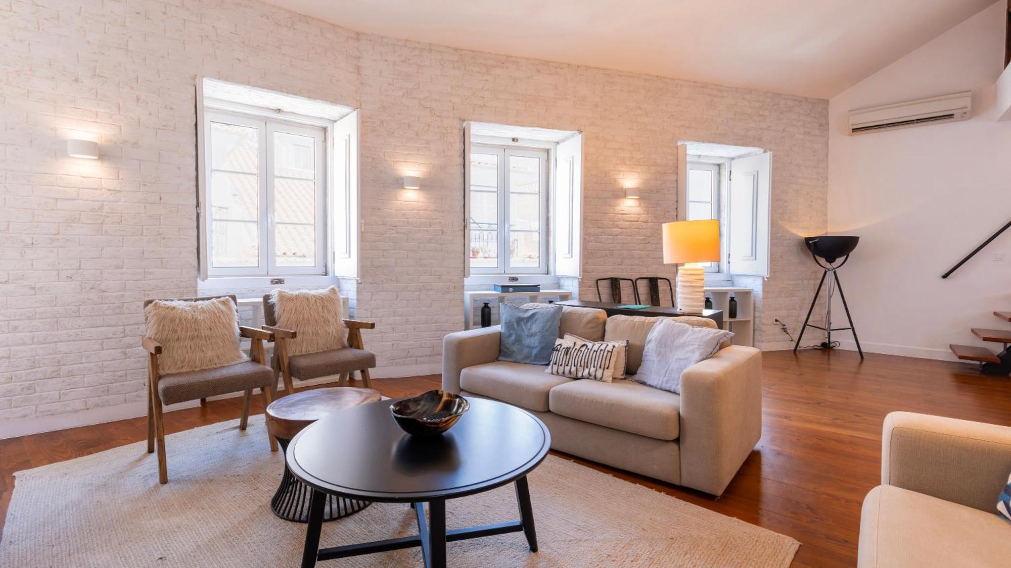 Charming 3bdr Duplex In Center By Lovelystay Appartement Lisboa