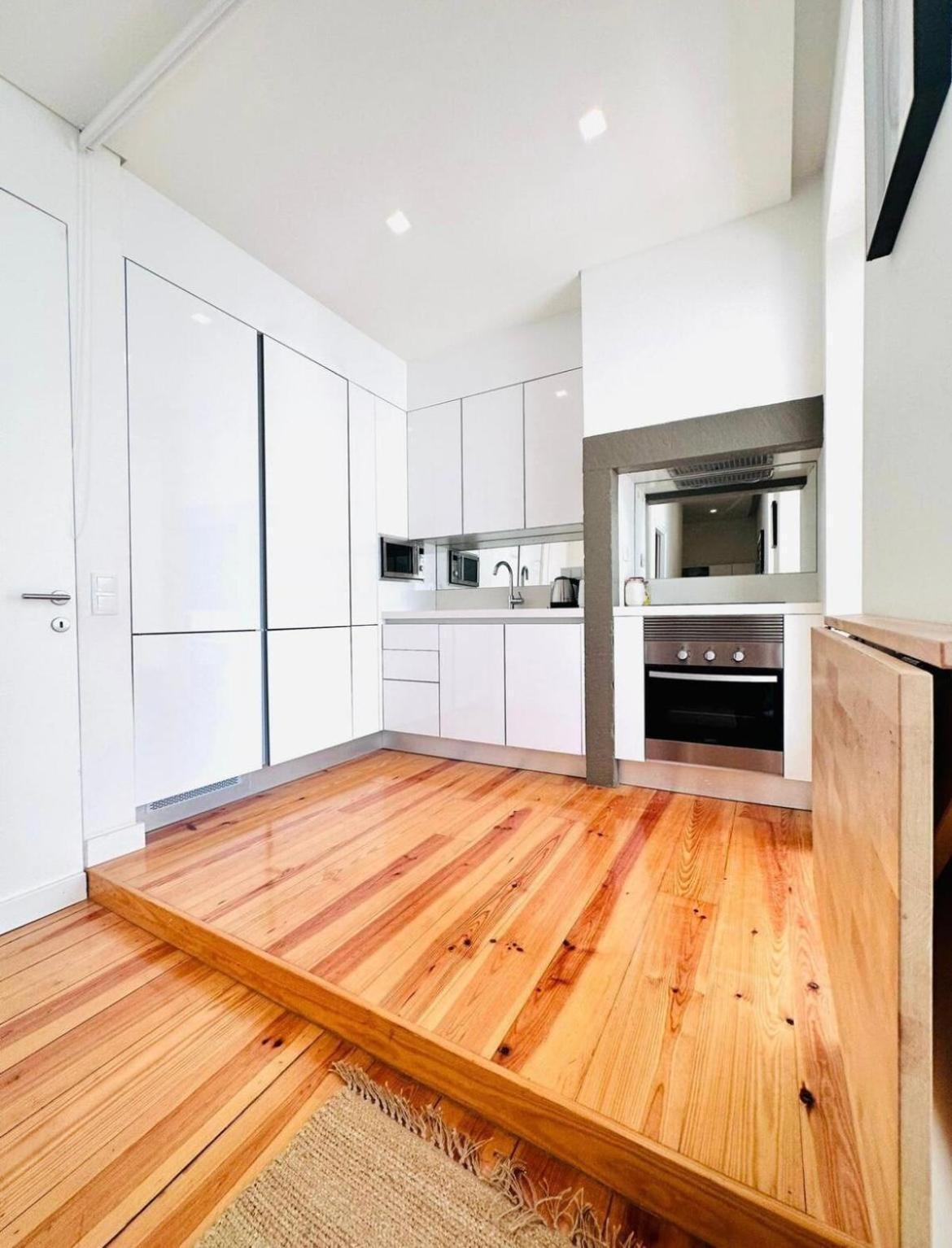 Ourique Center Executive Flat *