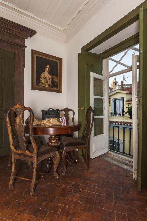 Alfama - St Estevão Viewpoint | Cheese&wine Apartment *