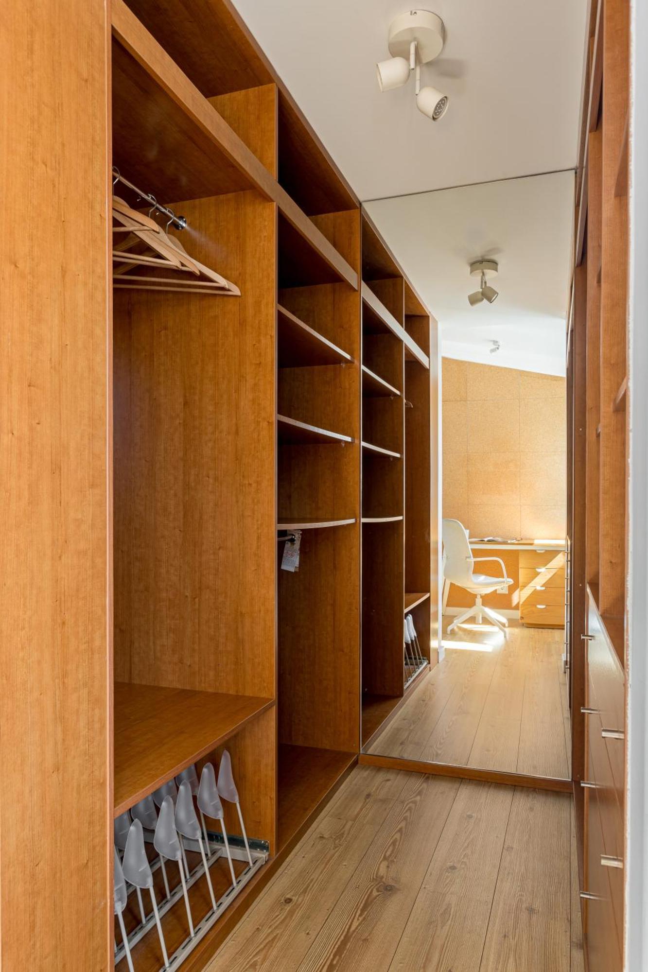 Appartement Joivy Delightful 2-bed Flat Near Park Lissabon