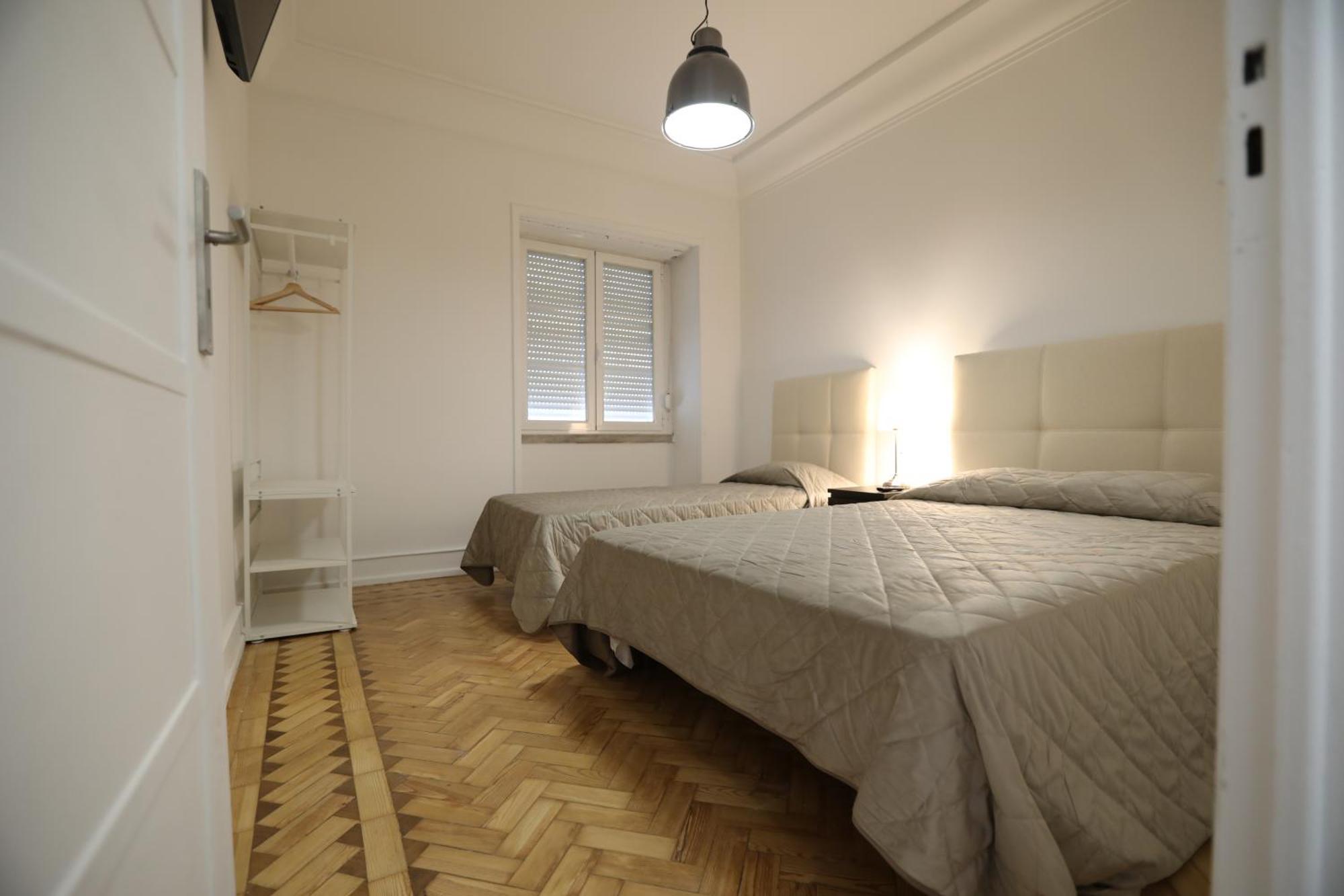 V Dinastia Guest house Lisbon