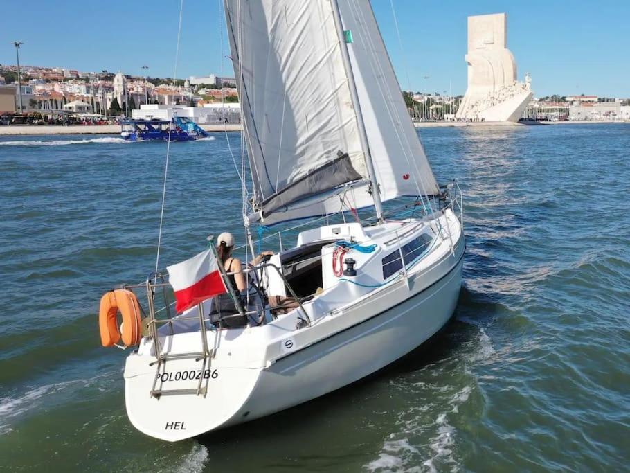 Vintage Sailboat Experience