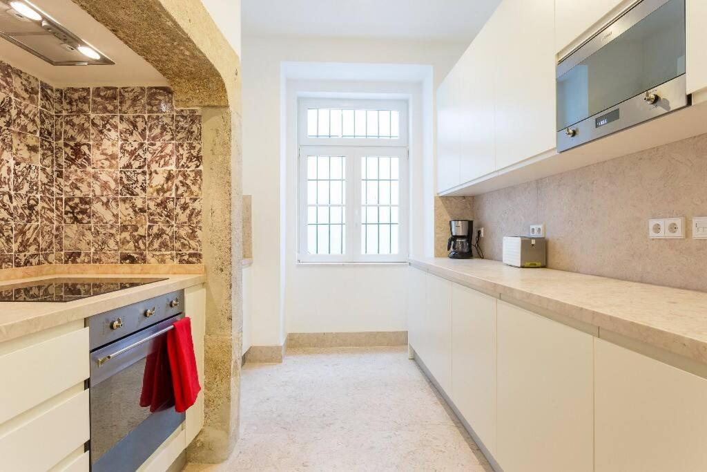 Apartment Chiado - In *