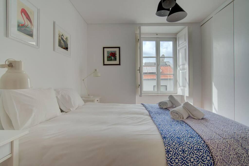 Apartment Tracey & Neill's Place In Principe Real Lisbon