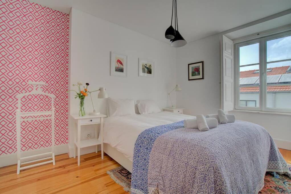 Tracey & Neill's Place In Principe Real * Lisbon