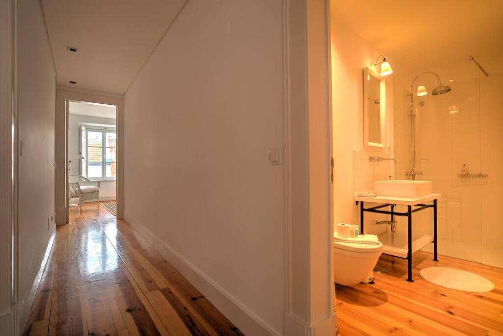 Tracey & Neill's Place In Principe Real Apartment