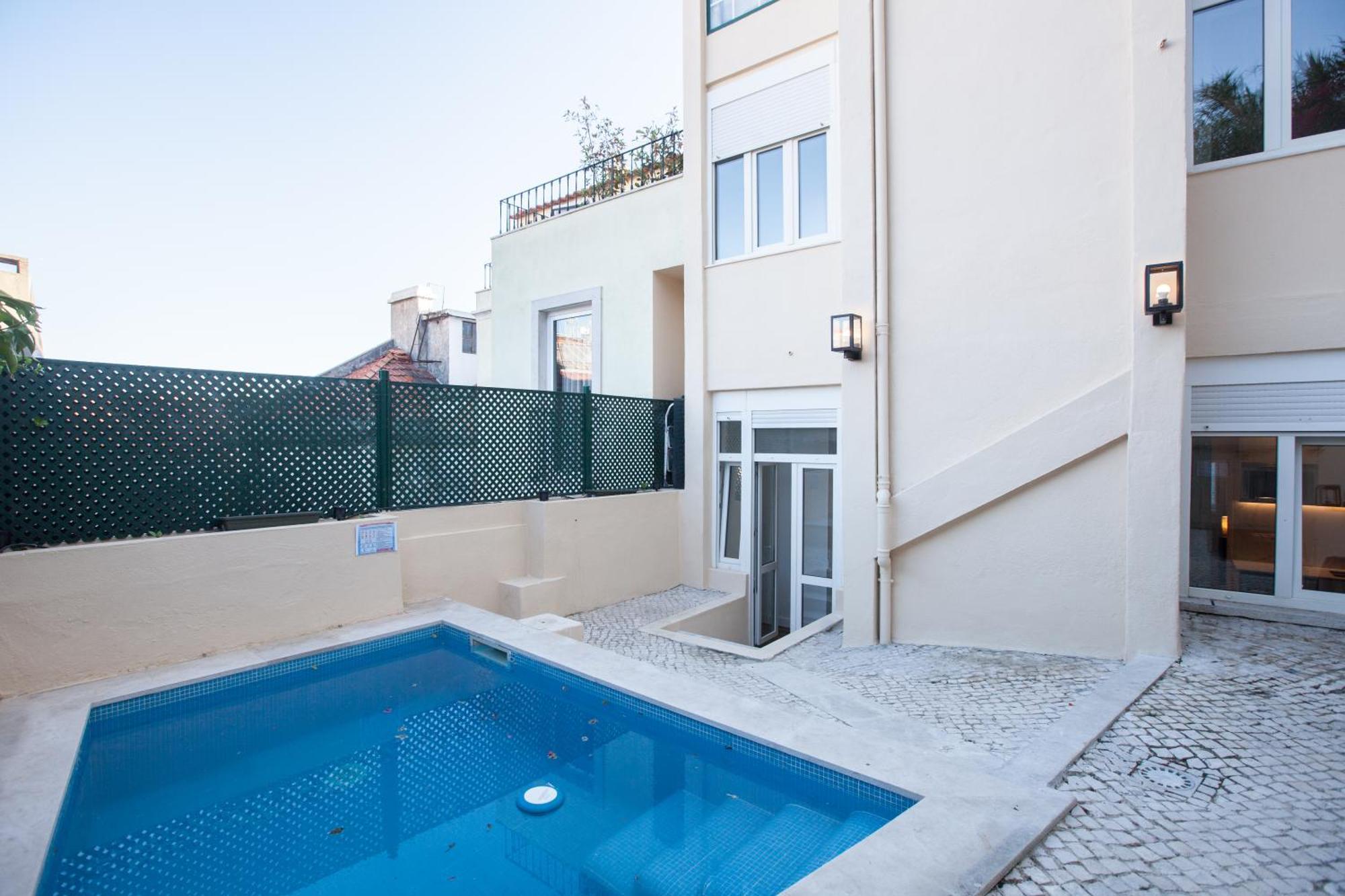 Flh Graca Charming Duplex With Small Pool Lissabon