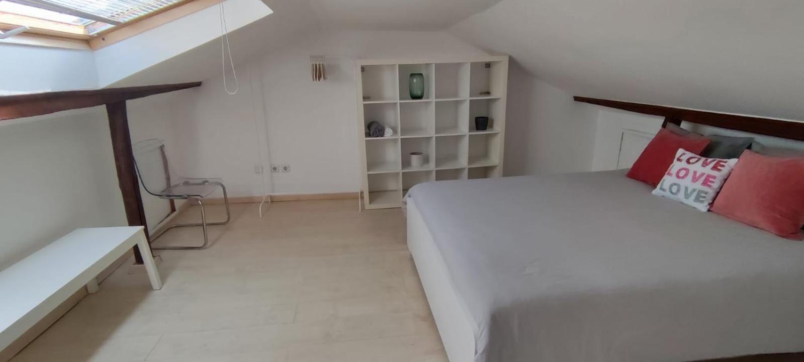 Homestay Quarto Aconchegante Com Varanda E Vista No Chiado