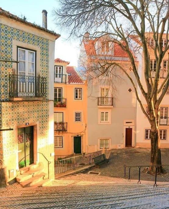 Apartment Charming Terrace Flat Center And Trendy Location Lisbon