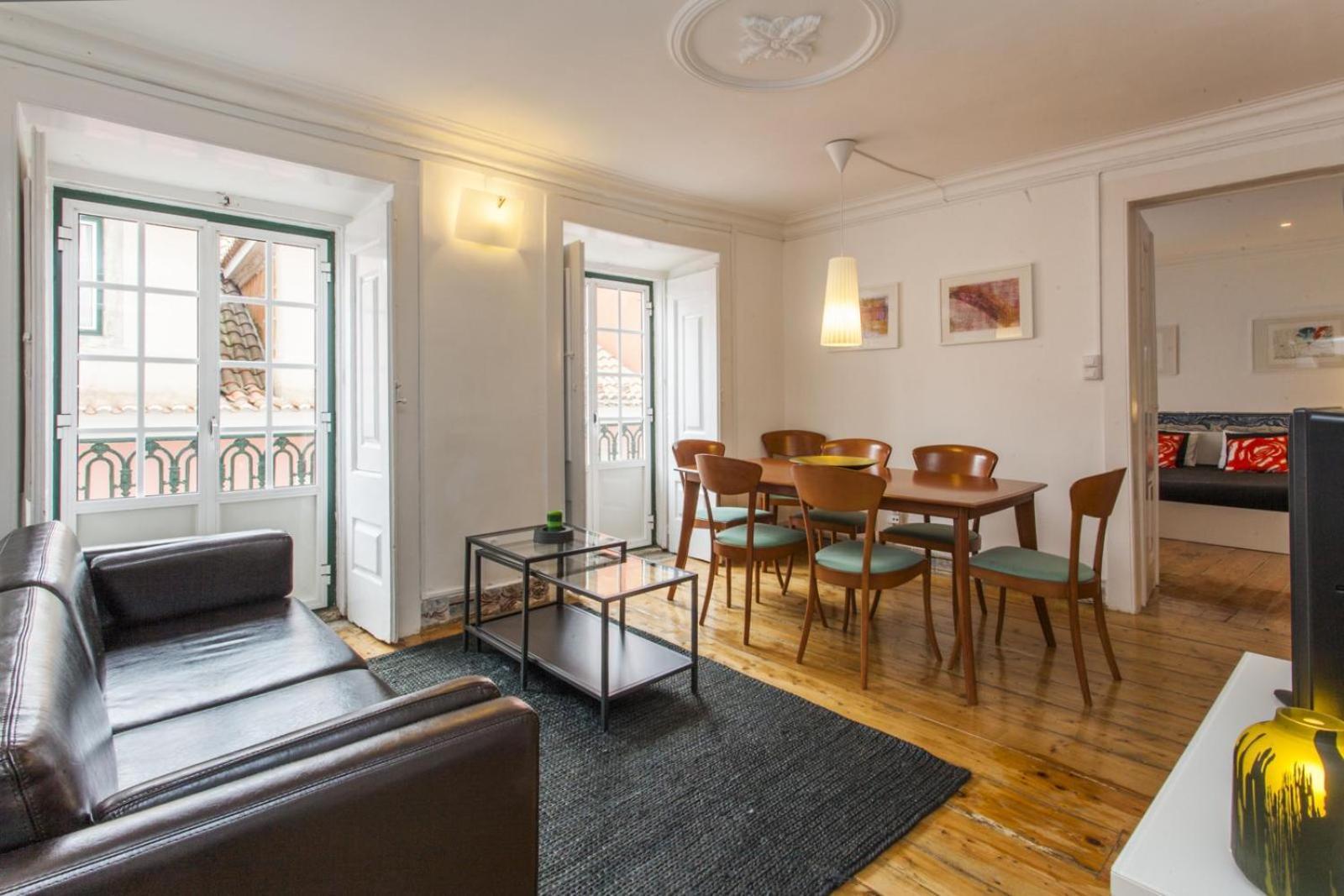 C2 Bairro Alto 18th Century Beautiful Apartment *