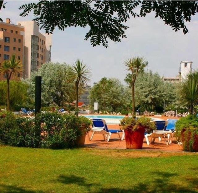 Besthomestay- Lisbon- Garden, Pool & Garage Appartement Lisboa