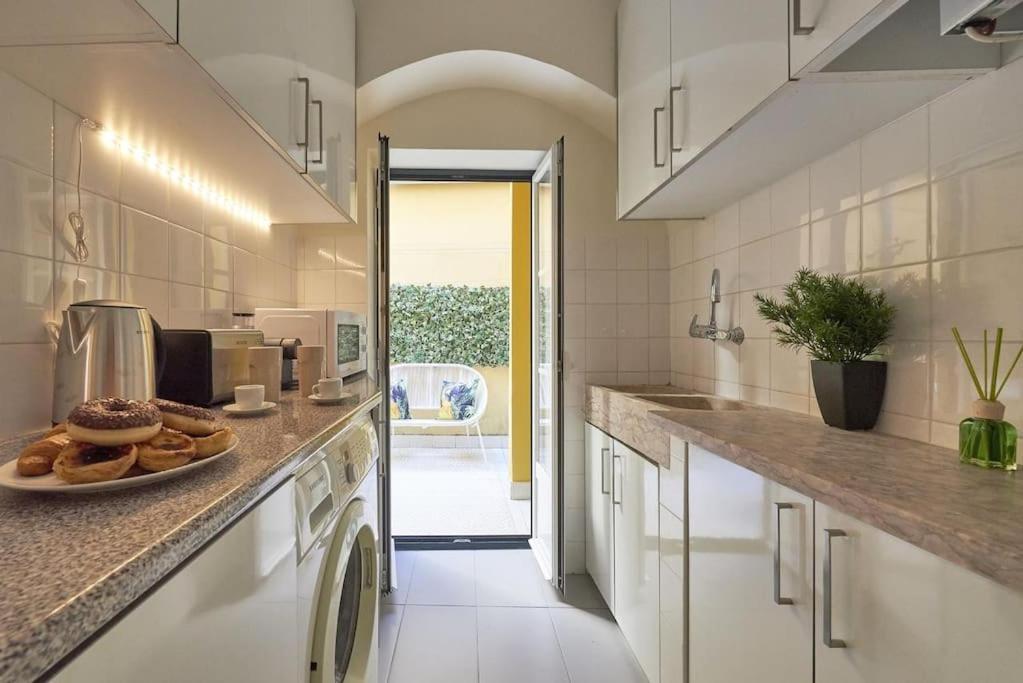 Appartement Patio Boutique De 5 *