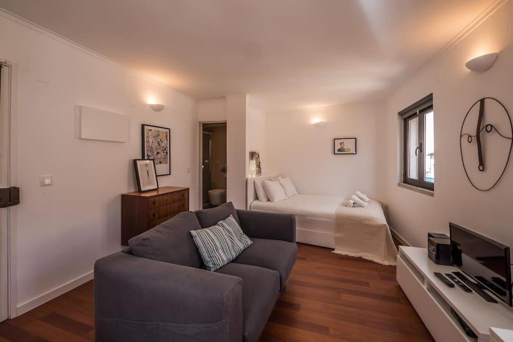 Cardal Terrace 30486al & Cardal 49618al