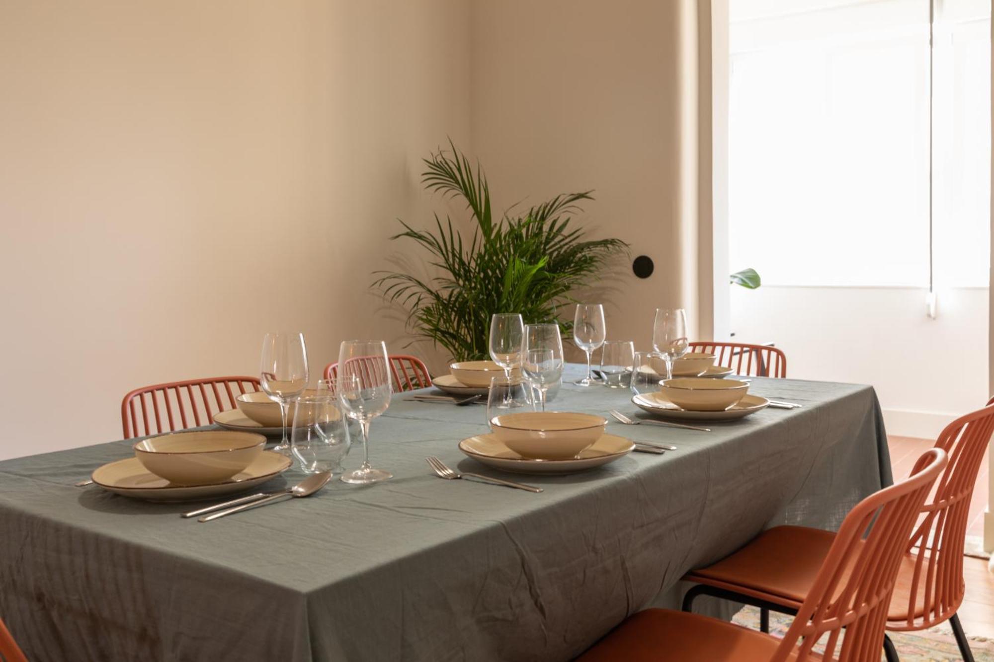 Alvalade 58 - Charming 2 Bedroom With Ac Near The Airport And Center Apartment Lissabon