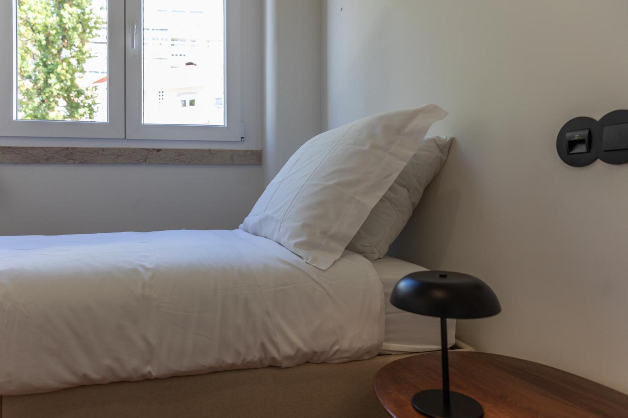 Alvalade 58 - Charming 2 Bedroom With Ac Near The Airport And Center Apartment