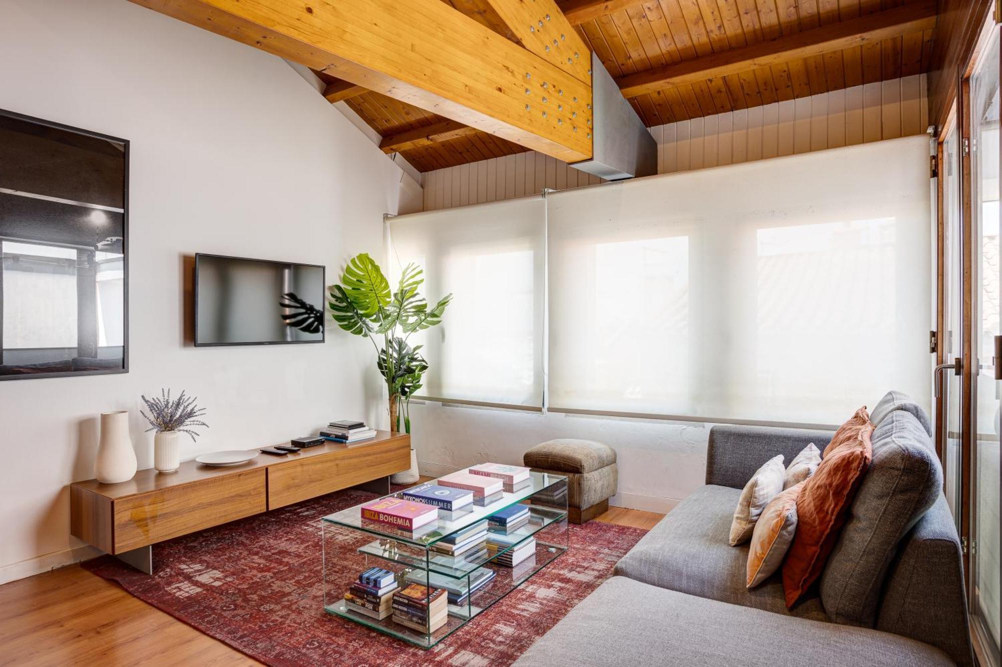 Amazing Tailor Made Penthouse With A View Apartment